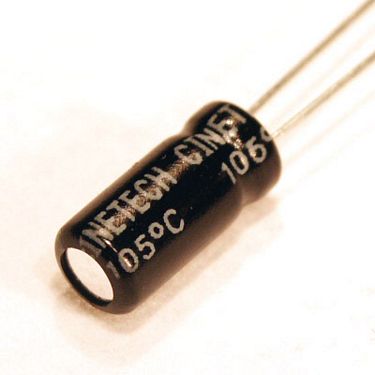 Kondensator elektrolityczny 10UF 16V