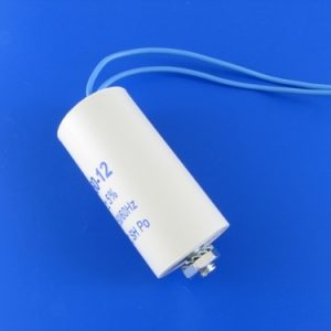 Kondensator rozruchowy do silnika CBB60 8UF 450V ZE ŚRUBĄ
