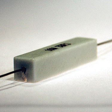 Rezystor ceramiczny SQP 10W 20R 5%