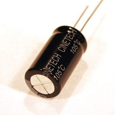 Kondensator elektrolityczny 10UF 450V