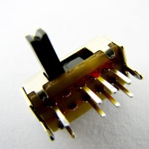Przełącznik suwakowy SK23D07VG5