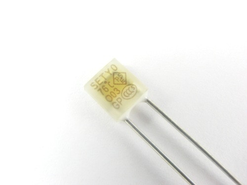 BEZPIECZNIK TERMICZNY Y0-76 5A, 76C, 250V